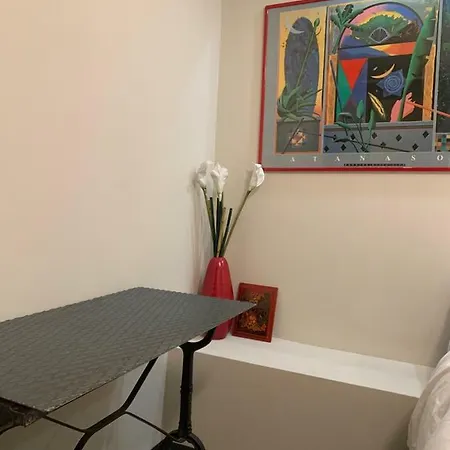 Fra Storia E Modernita Apartment