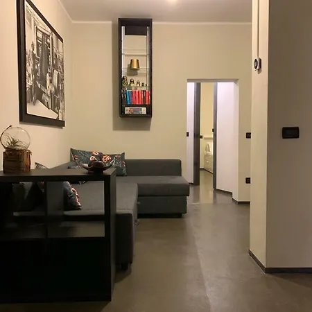 Fra Storia E Modernita Milan