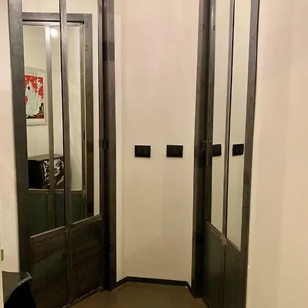Fra Storia E Modernita Milan